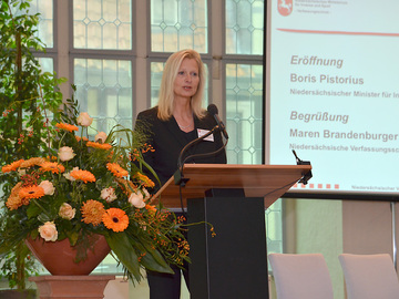 Niedersächsische Verfassungsschutzpräsidentin Maren Brandenburger auf dem Symposium "25 Jahre Mauerfall" am 16. Oktober 2014