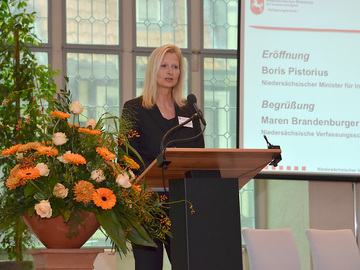 Niedersächsische Verfassungsschutzpräsidentin Maren Brandenburger auf dem Symposium "25 Jahre Mauerfall" am 16. Oktober 2014