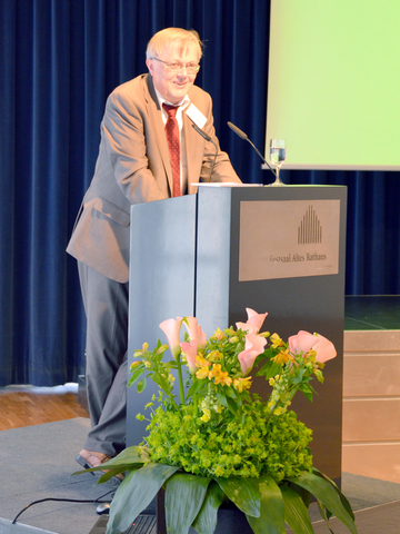 Hauptredner Prof. Dr. Rüdiger Lohlker beim Symposium "Salafismus & Islamfeindlichkeit" am 29. April 2015