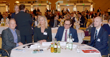 Frank Knischewski (Hannover IT e.V.), Verfassungsschutzpräsidentin Maren Brandenburger, Ralf Borchers (Wirtschaftsministerium), Eike Christoph Greth (Otto Group)