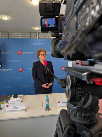 Daniela Behrens, Ministerin für Inneres, Sport und Digitalisierung, im Interview mit dem TV